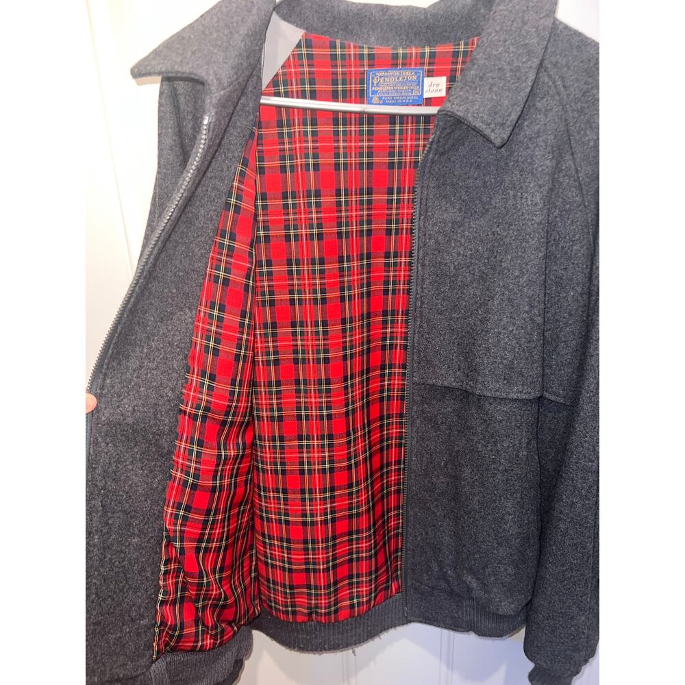 Pendleton Gray Jacket With Plaid Lining - image 5
